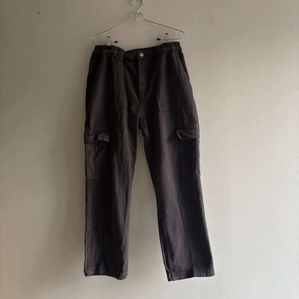 Pacsun  Cargo Black  women Jeans Size L 100% Cotton Elastic Waist Straight Leg